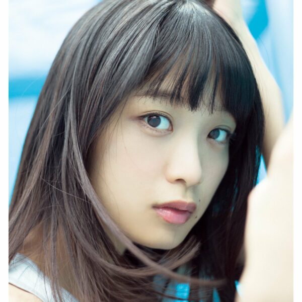 Nogizaka46 Mai Fukagawa First Photo Book: Zutto, Soba ni Itai