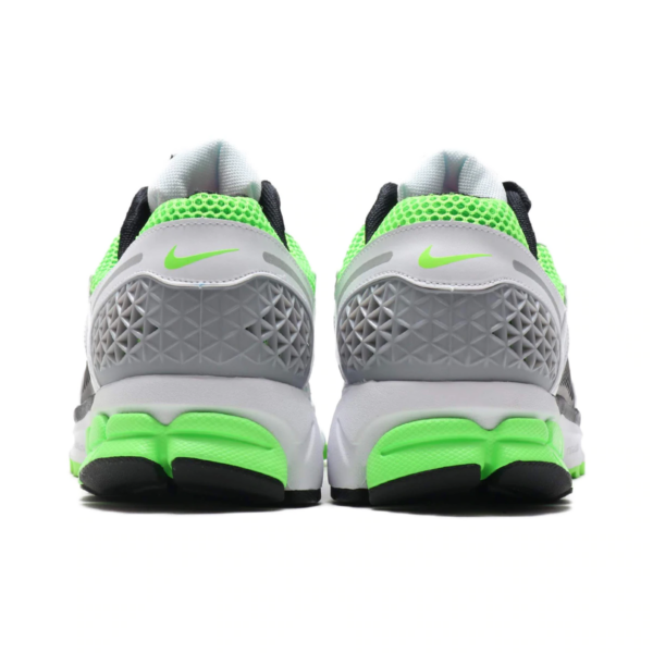 NIKE VOMERO 5 SE SP ELECTRIC GREEN/BLACK-WHITE-SAIL