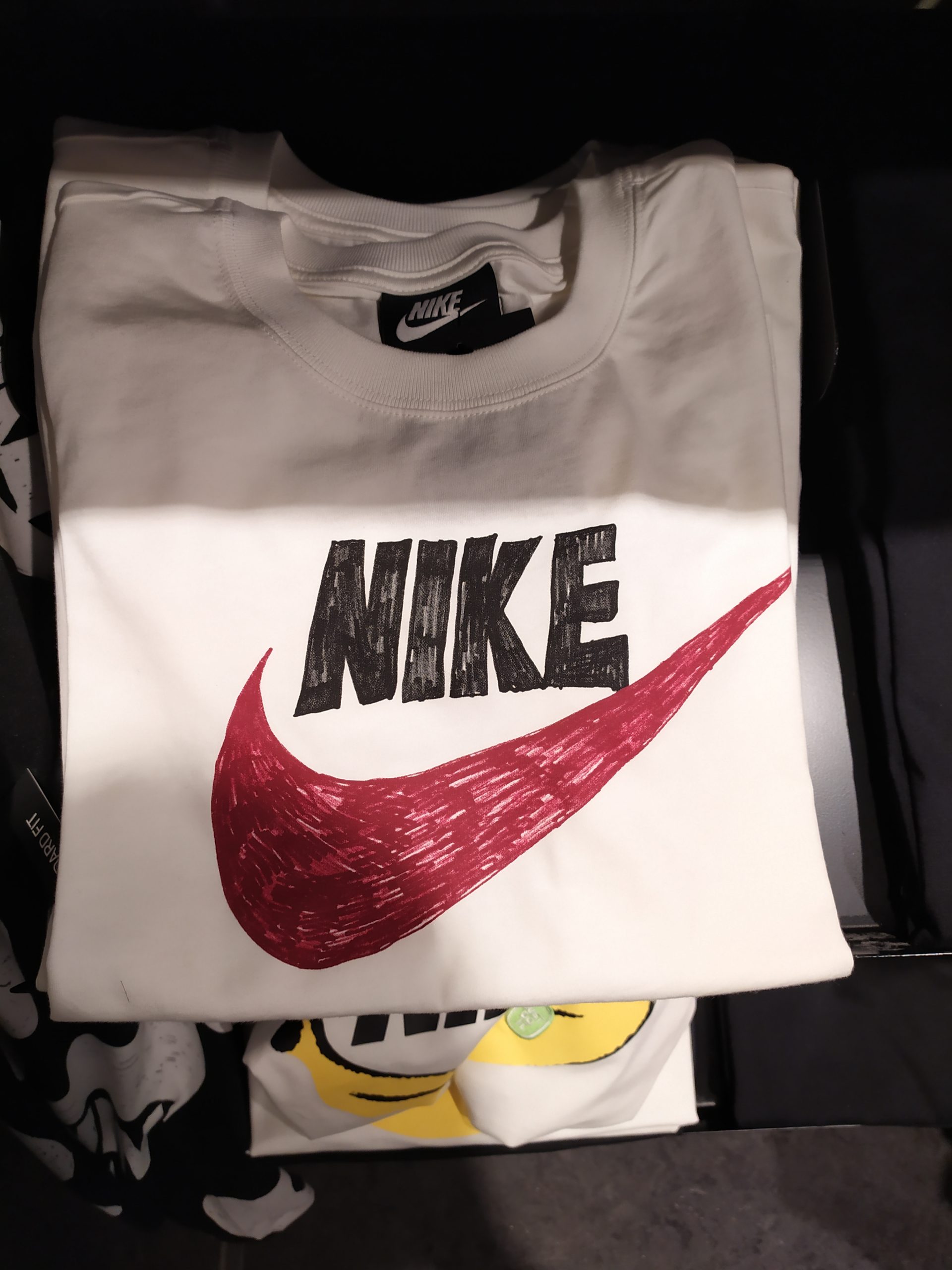 Nike Crayon Logo White - TITIP JEPANG