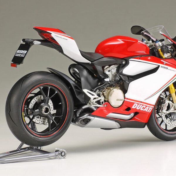 Tamiya 1/12 No.132 Ducati 1199 Panigale S Tricolore