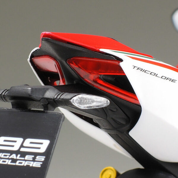 Tamiya 1/12 No.132 Ducati 1199 Panigale S Tricolore