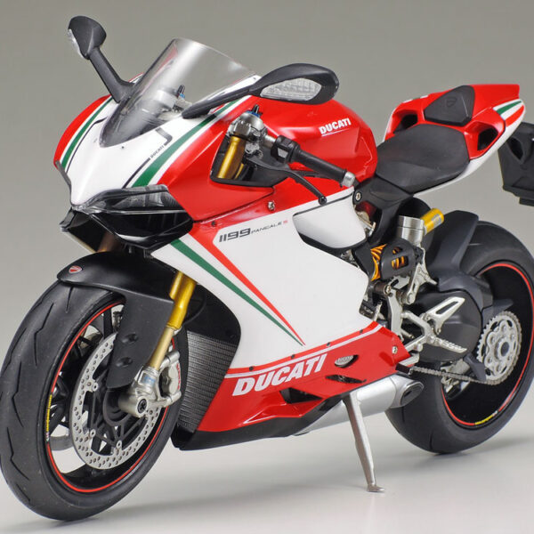 Tamiya 1/12 No.132 Ducati 1199 Panigale S Tricolore