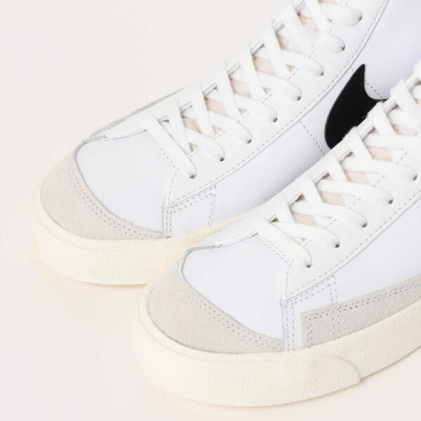 NIKE / Blazer Mid 77 Vintage - White / Black