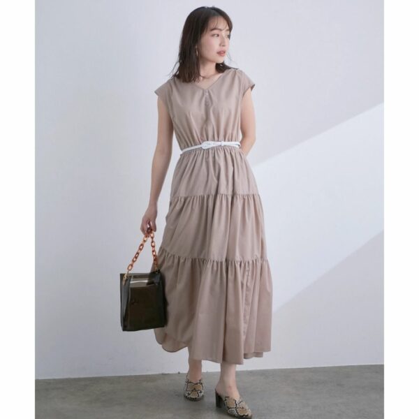 ViS French sleeve tiered dress Beige