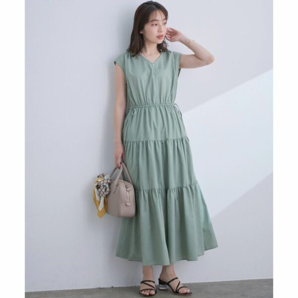 ViS French sleeve tiered dress Light Green