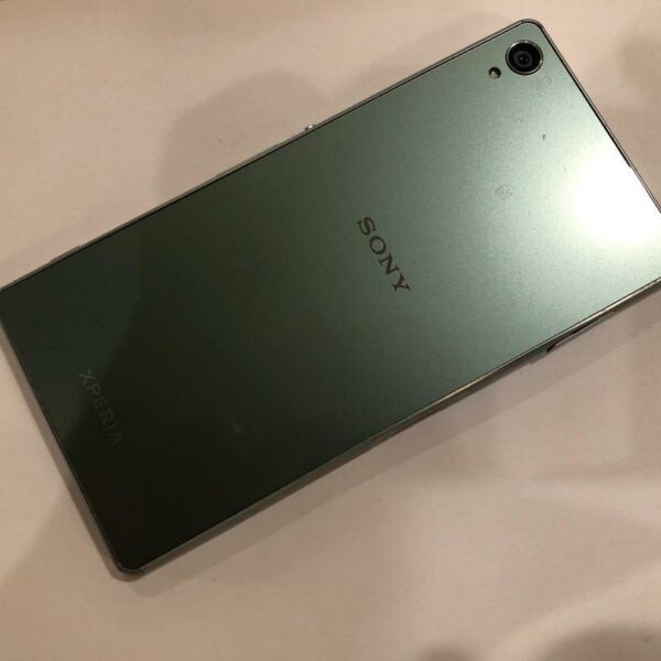 SONY Xperia Z3 401SO Silver Green Junk