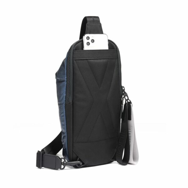 TUMI TAHOE "Boseman" Sling (COLOR:Navy)