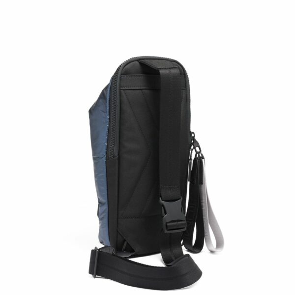 TUMI TAHOE "Boseman" Sling (COLOR:Navy)