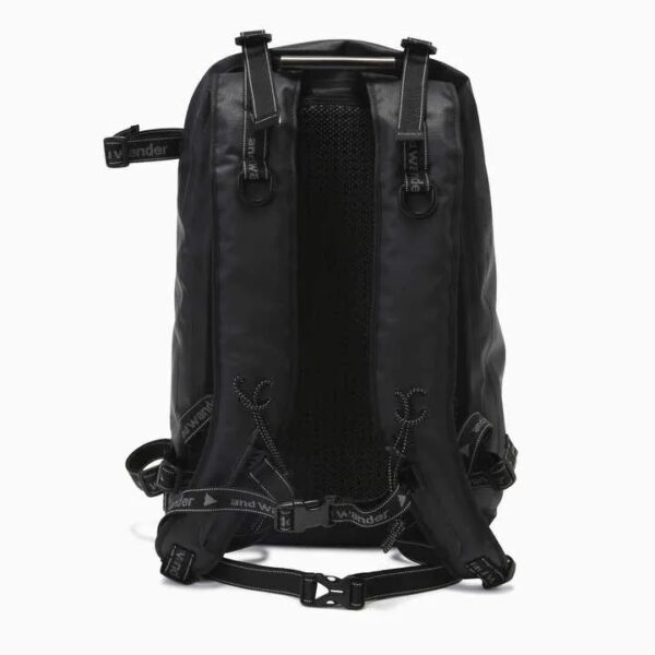 andWander waterproof daypack