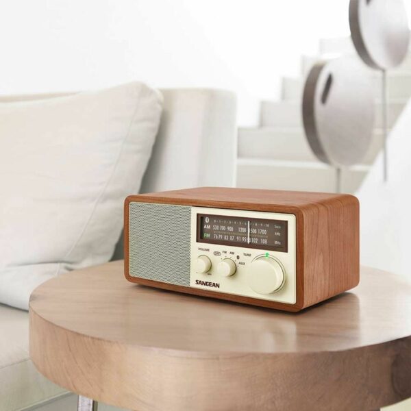 Sangean WR-302 FM / AM Radio / Bluetooth Speaker