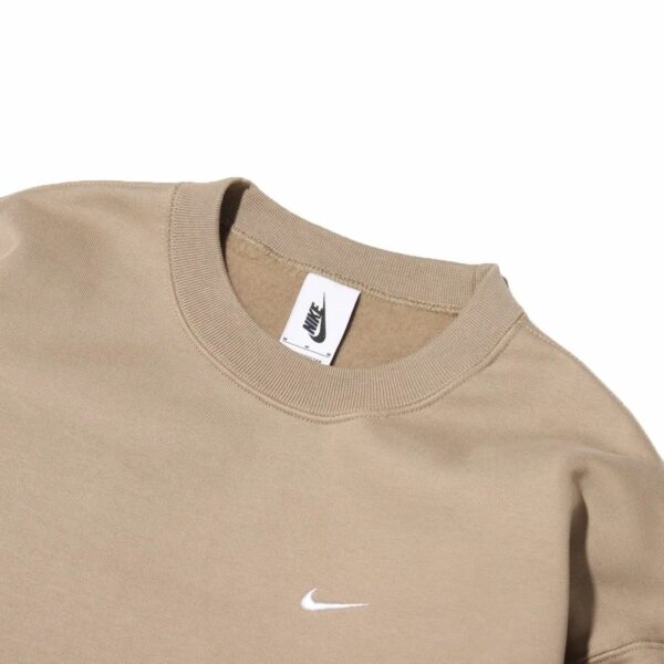 NIKE AS M NRG SOLOSWSH CREW FLC KHAKI/WHITE 21SP-S