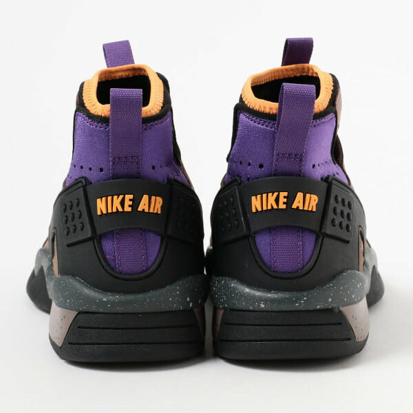 NIKE / ACG Air Mowabb