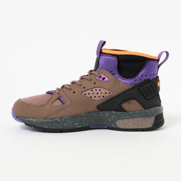 NIKE / ACG Air Mowabb