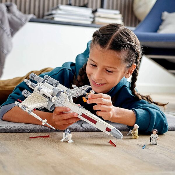 LEGO Star Wars Luke Skywalker X-Wing Fighter (TM) 75301