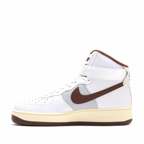 NIKE AIR FORCE 1 HIGH '07 LV8 WHITE / LT CHOCOLATE-GREY FOG-COCONUT MILK