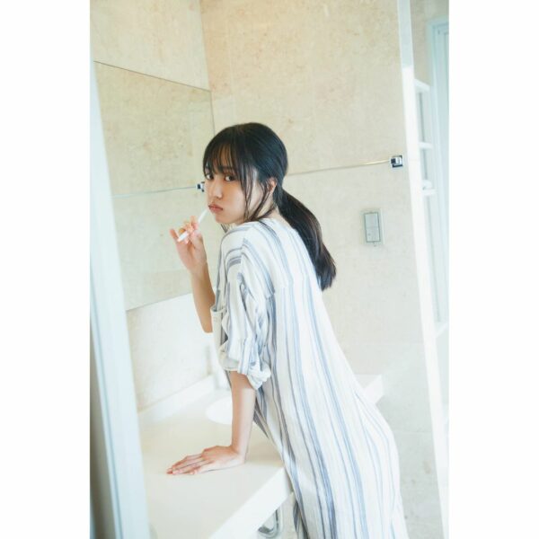 [Photobook] Nogizaka46 Haruka Kaki 1st Photobook Masara - AMAZON