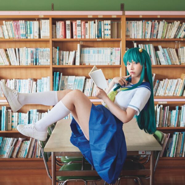 [Photobook] Enako Rumiko's World Collaboration Cosplay Photobook