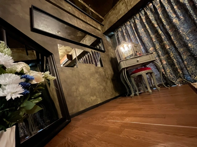 Titip Jepang-Apartemen Horor