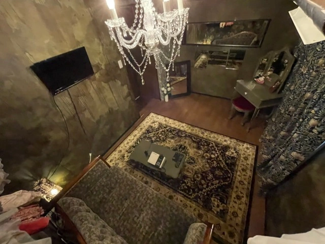 Titip Jepang-Apartemen Horor