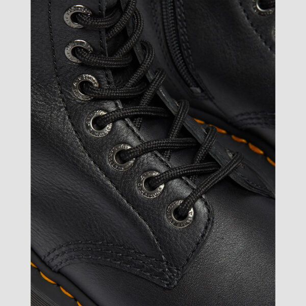 1B60 BEX 20 Hole Boots (Dr.Martens)