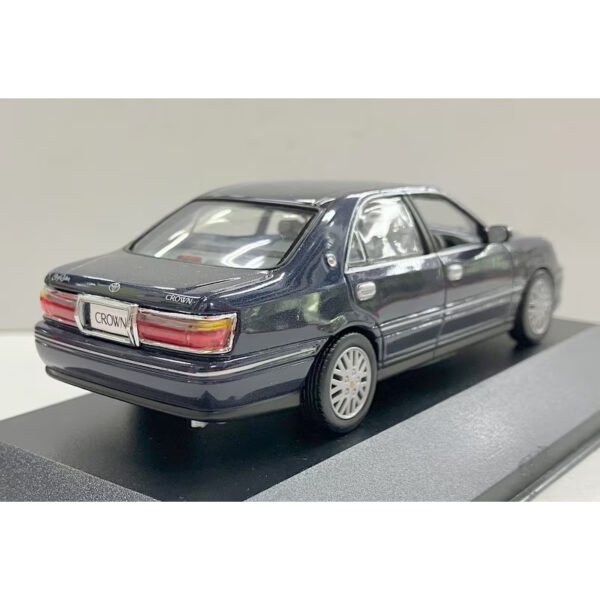 Kyosho 1/43 J-collection TOYOTA CROWN ROYAL/Dark Blue Mica JC10028B