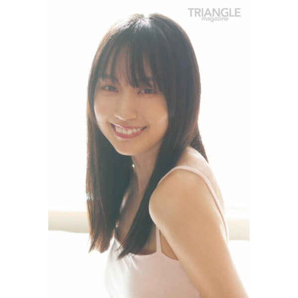 TRIANGLE magazine 01 Nogizaka46 Haruka Kaki cover