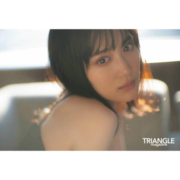 TRIANGLE magazine 01 Nogizaka46 Mizuki Yamashita cover