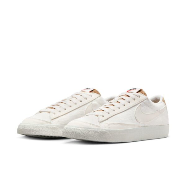 Sepatu NIKE Blazer LOW '77 PRM Men Shoes 001 PHATM/PHTM