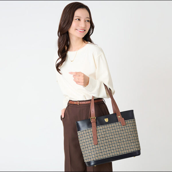 SPY×FAMILY Tweed Tote Bag