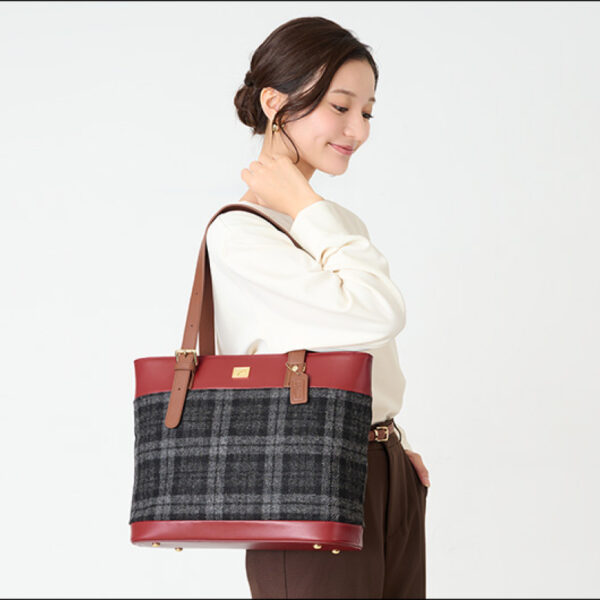 SPY×FAMILY Tweed Tote Bag