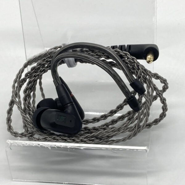 SENNHEISER- Used IE 200 [Akihabara]