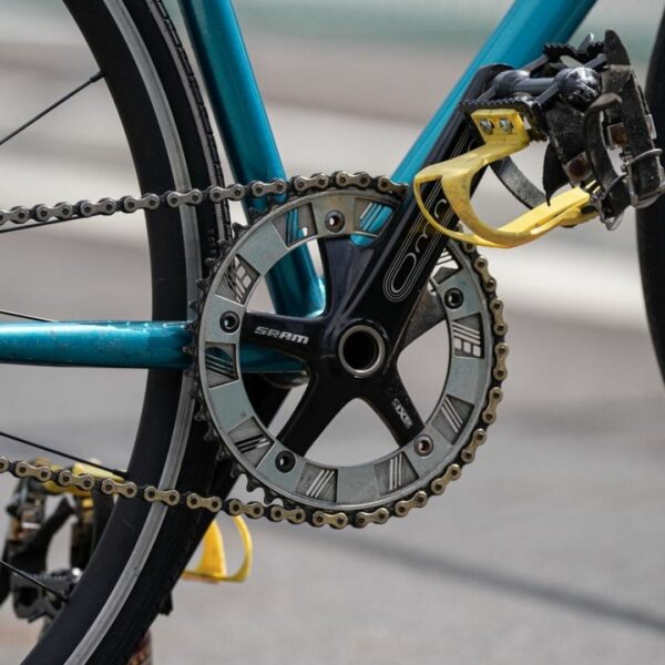 Chainring Sepeda DELUXE CYCLES PCD 144mm (Oil Slick) Orisinil