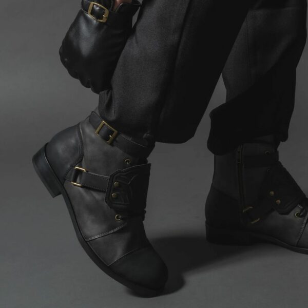 [Pre-Order] Sepatu Boots Hunter Model Boots Bloodborne Eksklusif Terbatas