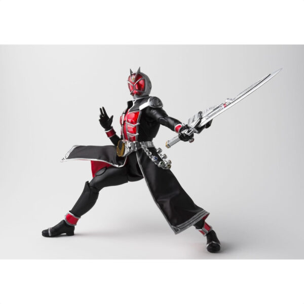 Kamen Rider Wizard Flame style SHFiguarts (Shinkocchou Seihou) 15 cm resmi Bandai 