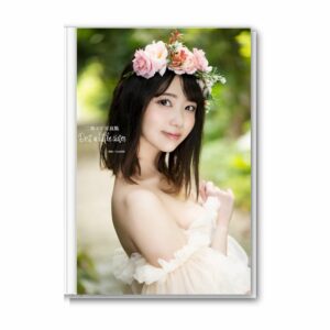 Emma Futaba photobook "Best a little sister"