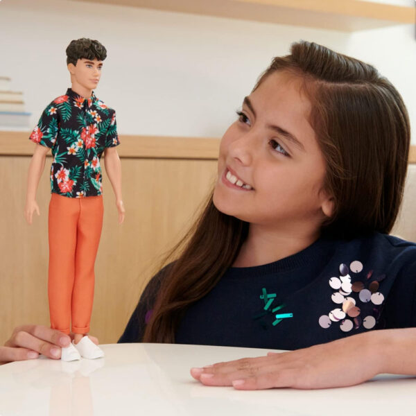 Boneka menarik Barbie Ken Fashionista Flower Shirt (rilis model 2022)