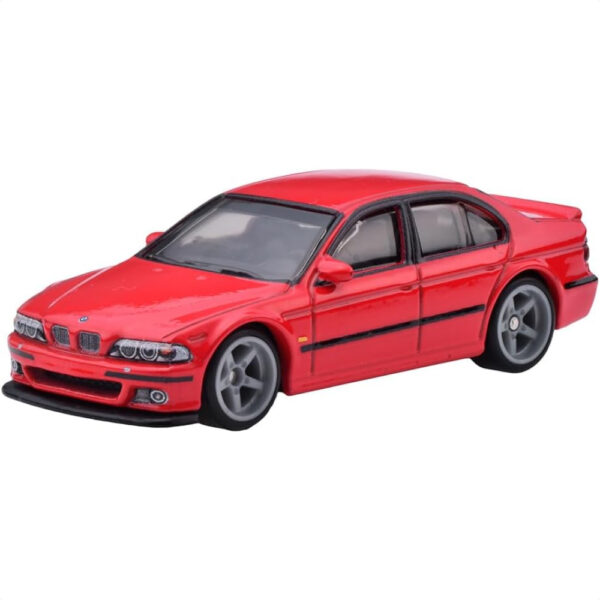 Hot Wheels Canyon Warriors 01 BMW M5 Car Culture '01 BMW M5 HKC52 Mobil Eksklusif Keren untuk Semua!