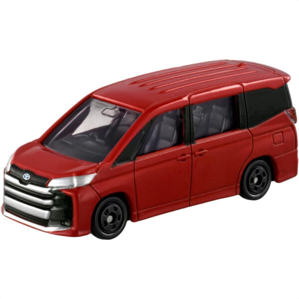 Takara Tomy Tomica No. 50 Toyota Noah (Blister Package) mobil keren dan mainan edukatif yang seru