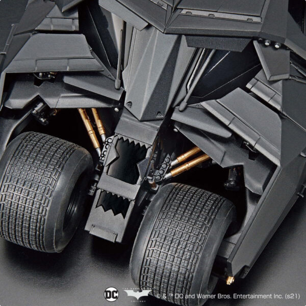 BANDAI SPIRITS Batmobile Batman Begins Ver. skala 1/35 Model Kit Bangun Batmobile Impian Anda