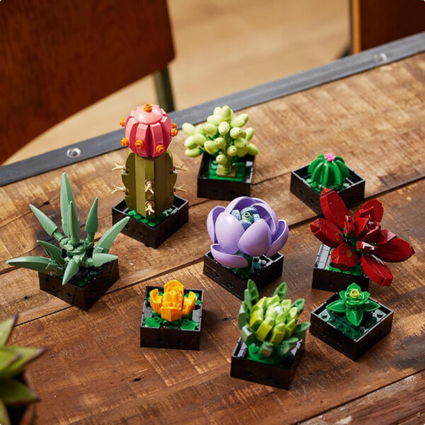 LEGO SUCCULENTS 10309 BOTANICAL COLLECTION Dekorasi Rumah yang Unik dan Menawan