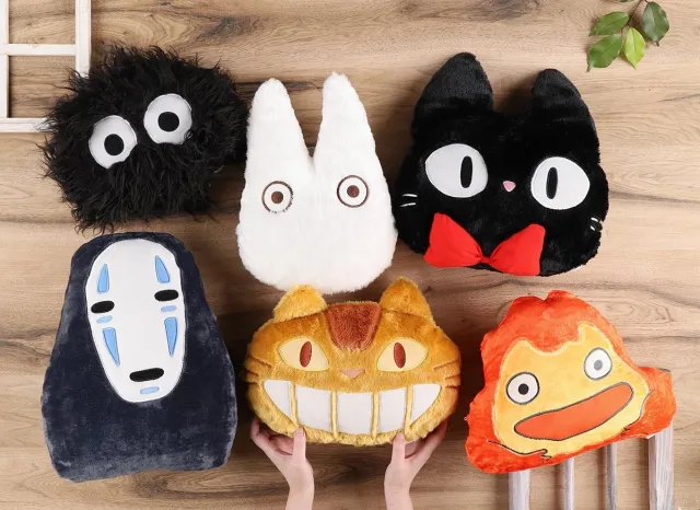 Bantal Soot Sprite dan Totoro House Baru dari Studio Ghibli