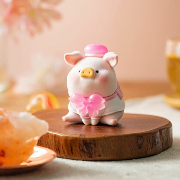 52Toys Figure Piglet Lulu Figure in Bloom Sakura 2 Blind box (1 piece) Asli Premium