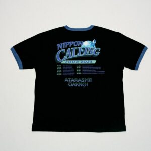 Kaos Atarashi Gakko NIPPON CALLING TEE/BLACK