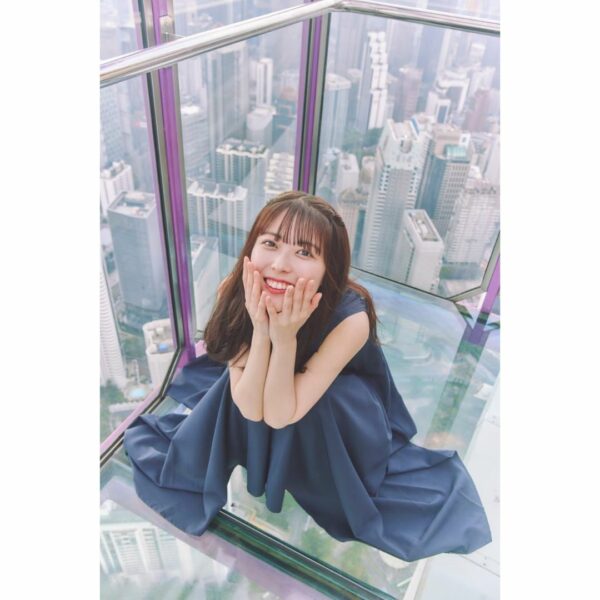 [Photo book] Nogizaka46 Renka Iwamoto 1st Photobook (PO-24)