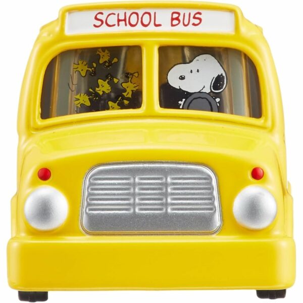 Takara Tomy Dream Tomica No.154 Snoopy school bus