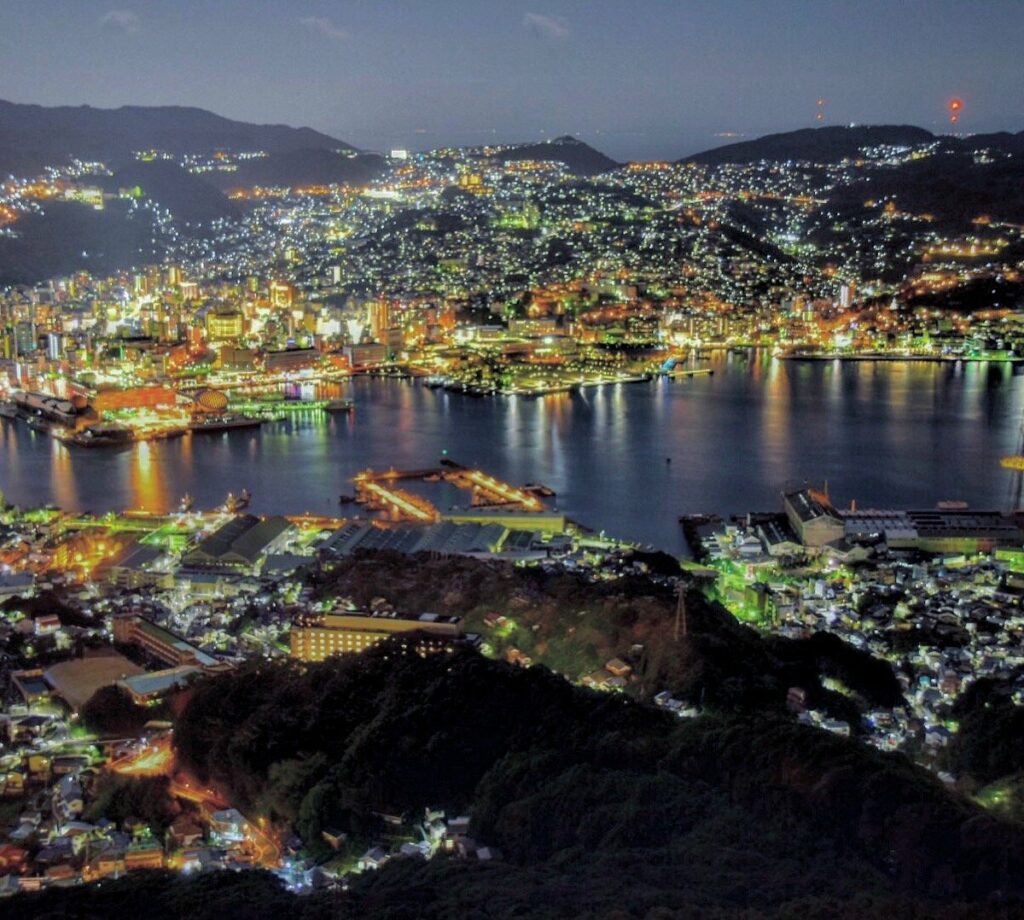 BLOG TITIP JEPANG - 4 KOTA KYUSHU YANG WAJIB DIKUNJUNGI NAGASAKI MOUNT INASA