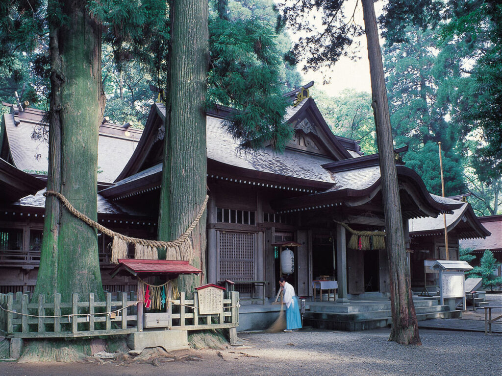 BLOG TITIP JEPANG - 4 KOTA KYUSHU YANG WAJIB DIKUNJUNGI TAKACHIHO SHRINE