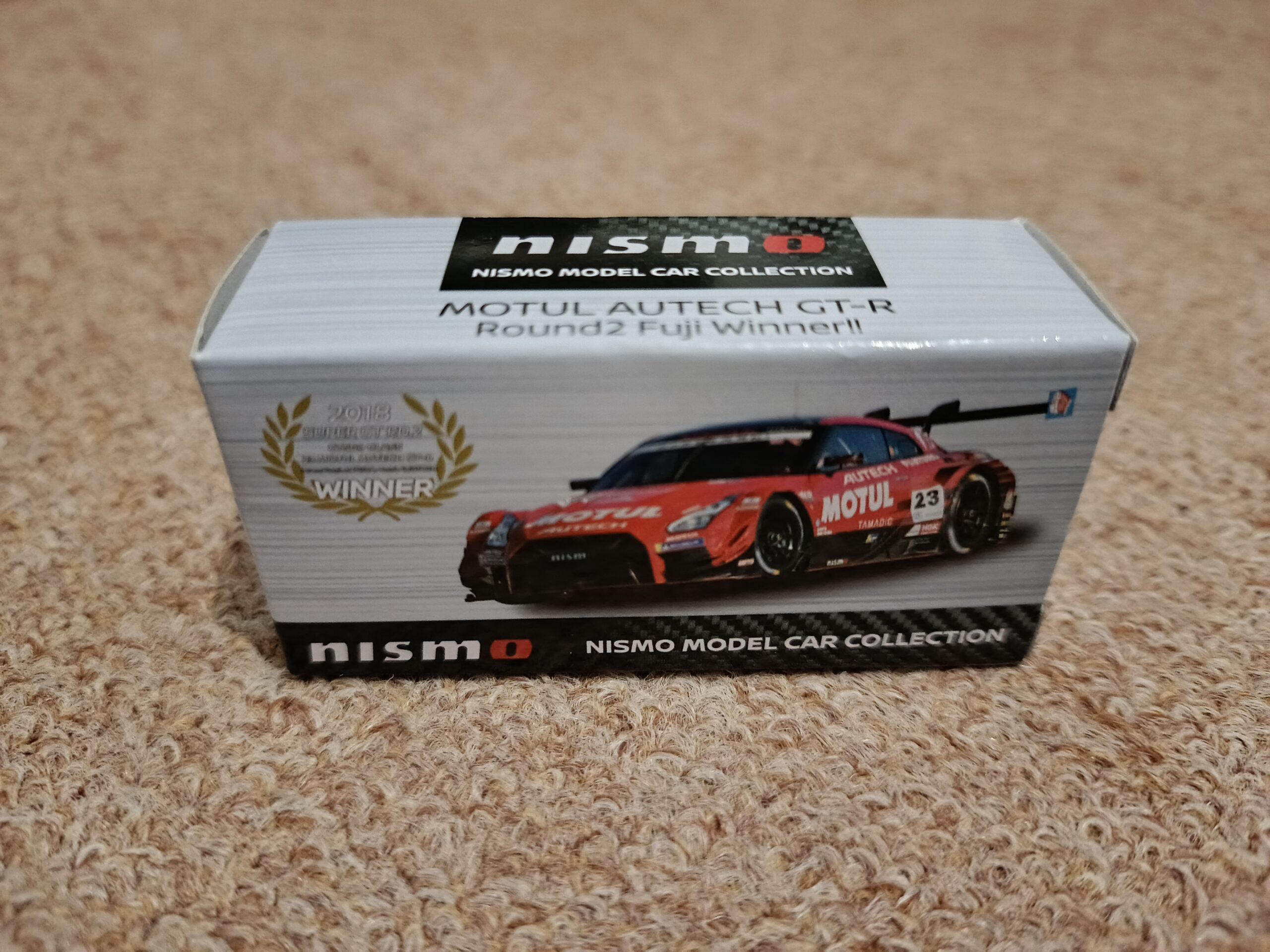 Tomica Nissan GT-R Nismo Motul Autech GT-R GT500