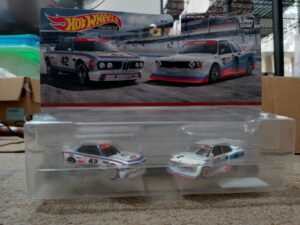 Hotwheels Premium 73 BMW 3.0 CSL Race Car and BMW 320 Group 5 Hotwheels Premium 73 BMW 3.0 CSL Race Car and BMW 320 Group 5