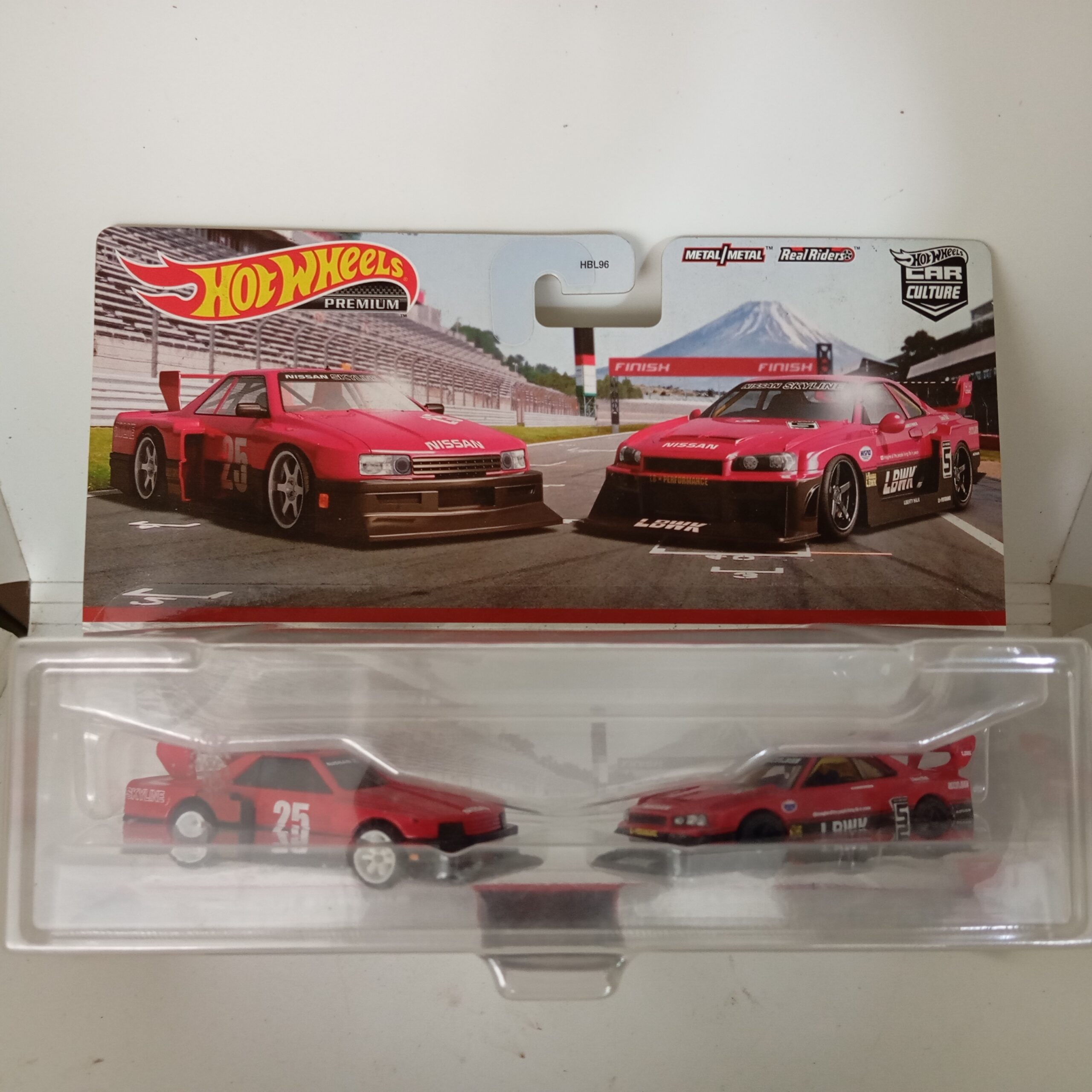 Hot Wheels Premium Nissan Skyline Silhouette and LB-ER34 Super Silhouette  Nissan